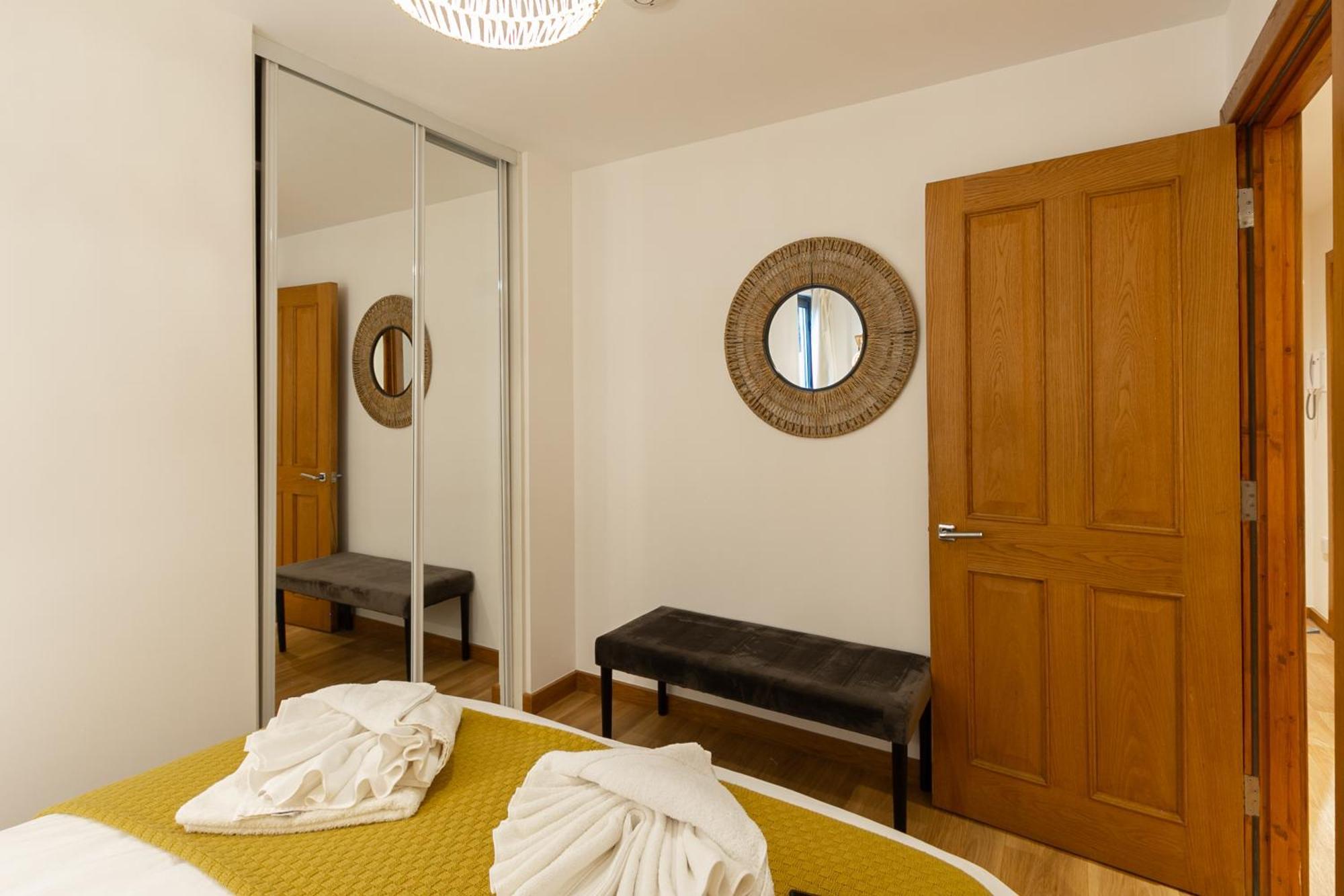 Apartment Elegance At The Lanes-3bd Brighton